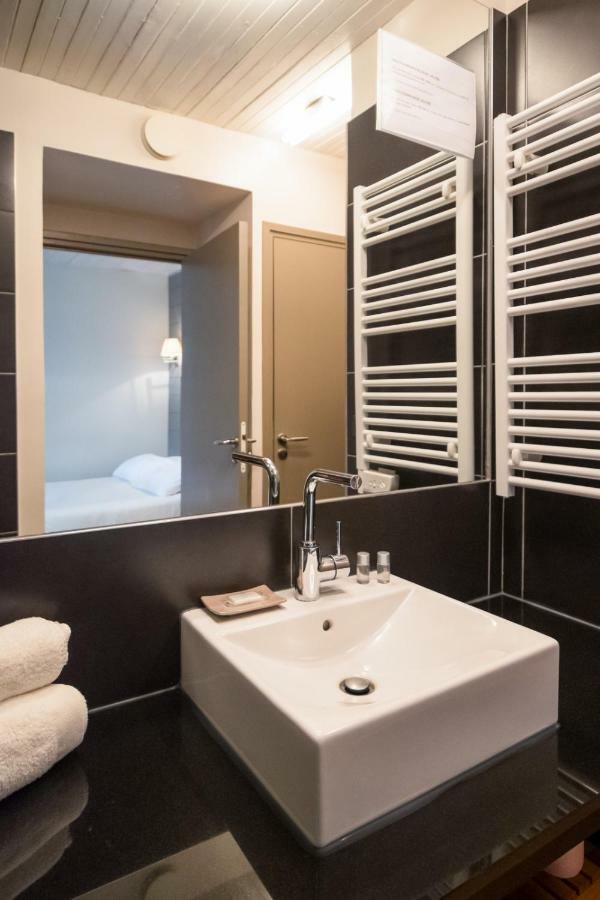 Palais Rinour - Cosy Studio Close To Stations - Welkeys Lille Eksteriør billede