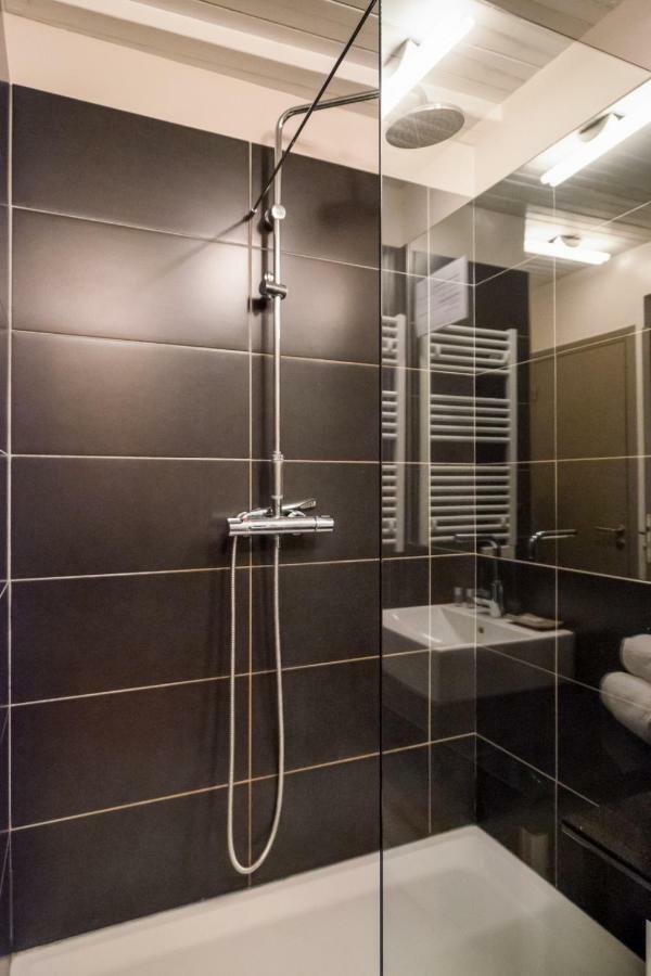 Palais Rinour - Cosy Studio Close To Stations - Welkeys Lille Eksteriør billede